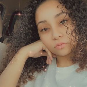 Meet your Posher, Jocelyn